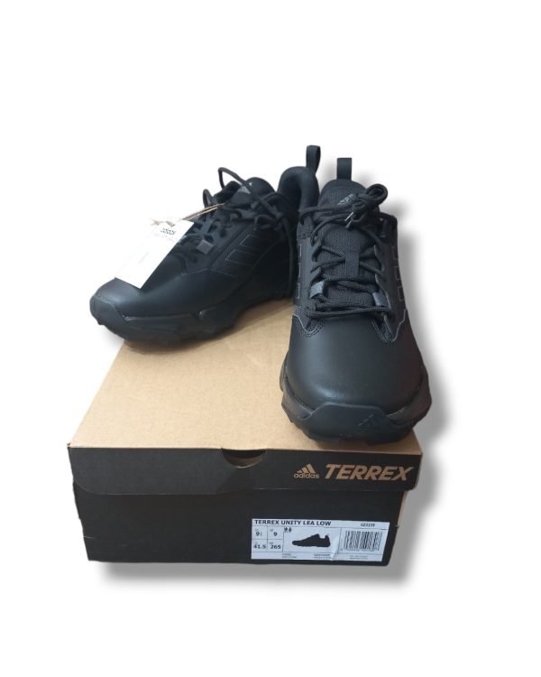 Zapatillas senderismo Terrex Adidas N°41.5 (nuevas)